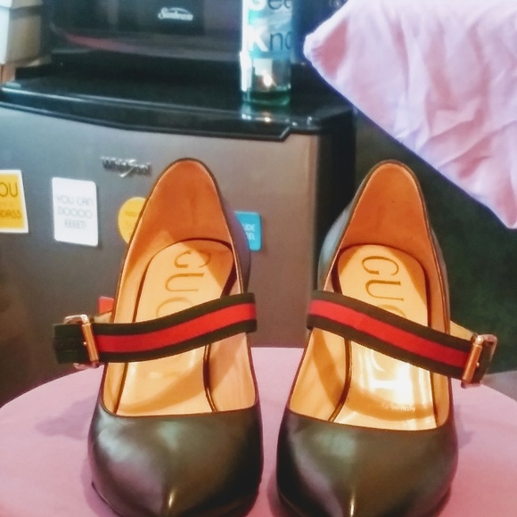 Gucci Shoes size 36+ color Black with Gucci Strap. - Picture 2 of 5